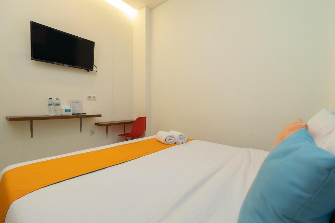 Sans Hotel Suryakencana Bogor Ngoại thất bức ảnh