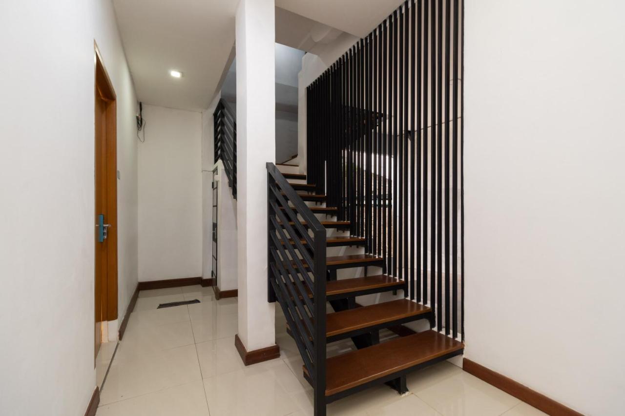 Sans Hotel Suryakencana Bogor Ngoại thất bức ảnh