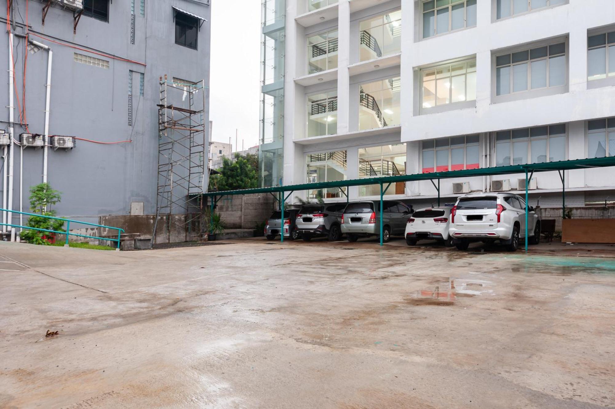 Sans Hotel Suryakencana Bogor Ngoại thất bức ảnh