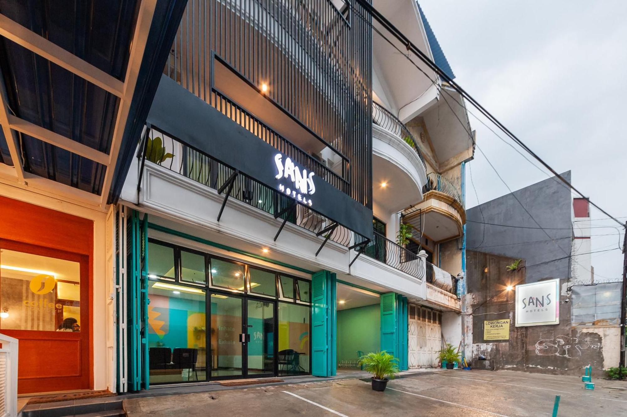 Sans Hotel Suryakencana Bogor Ngoại thất bức ảnh