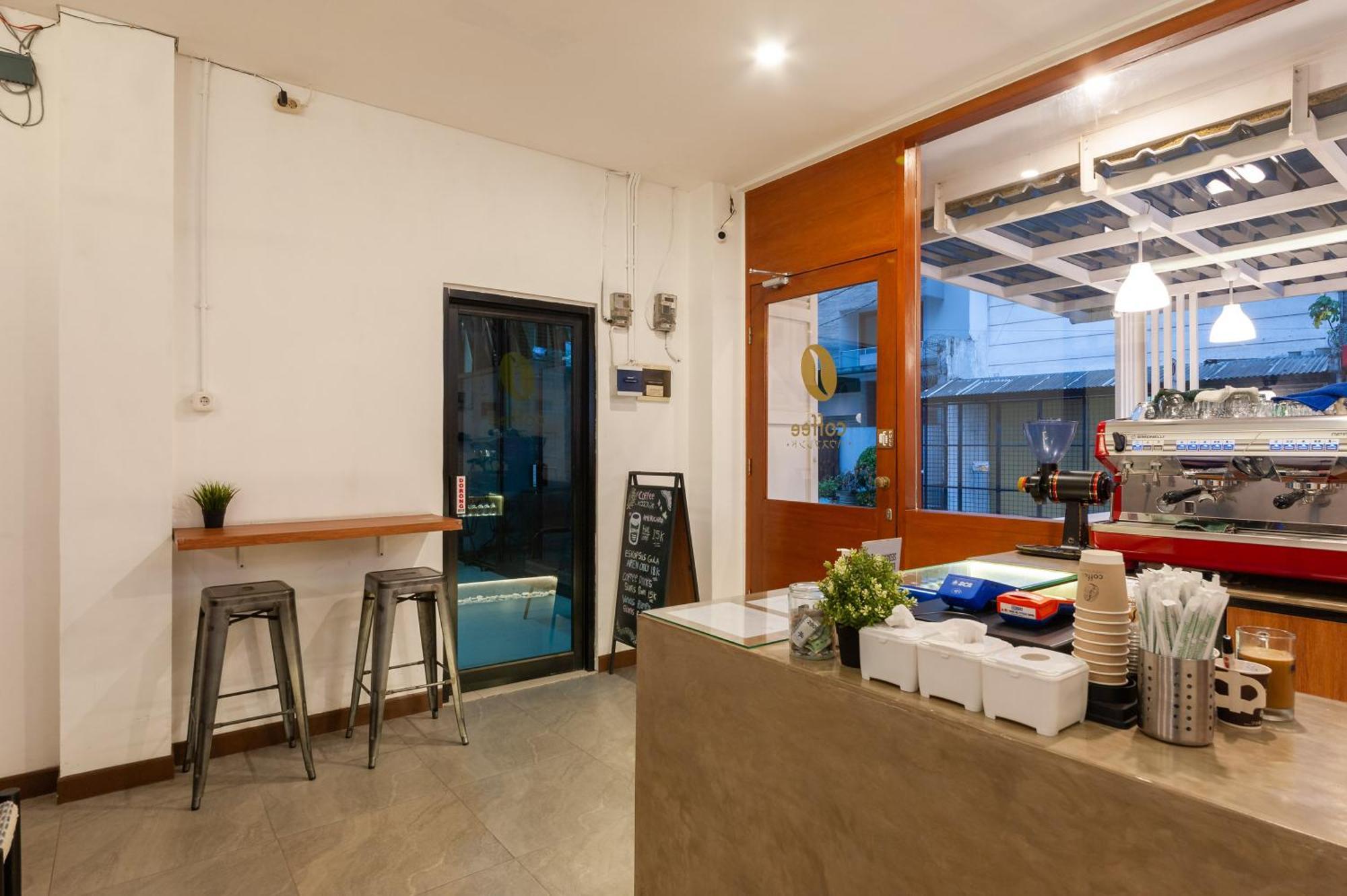 Sans Hotel Suryakencana Bogor Ngoại thất bức ảnh